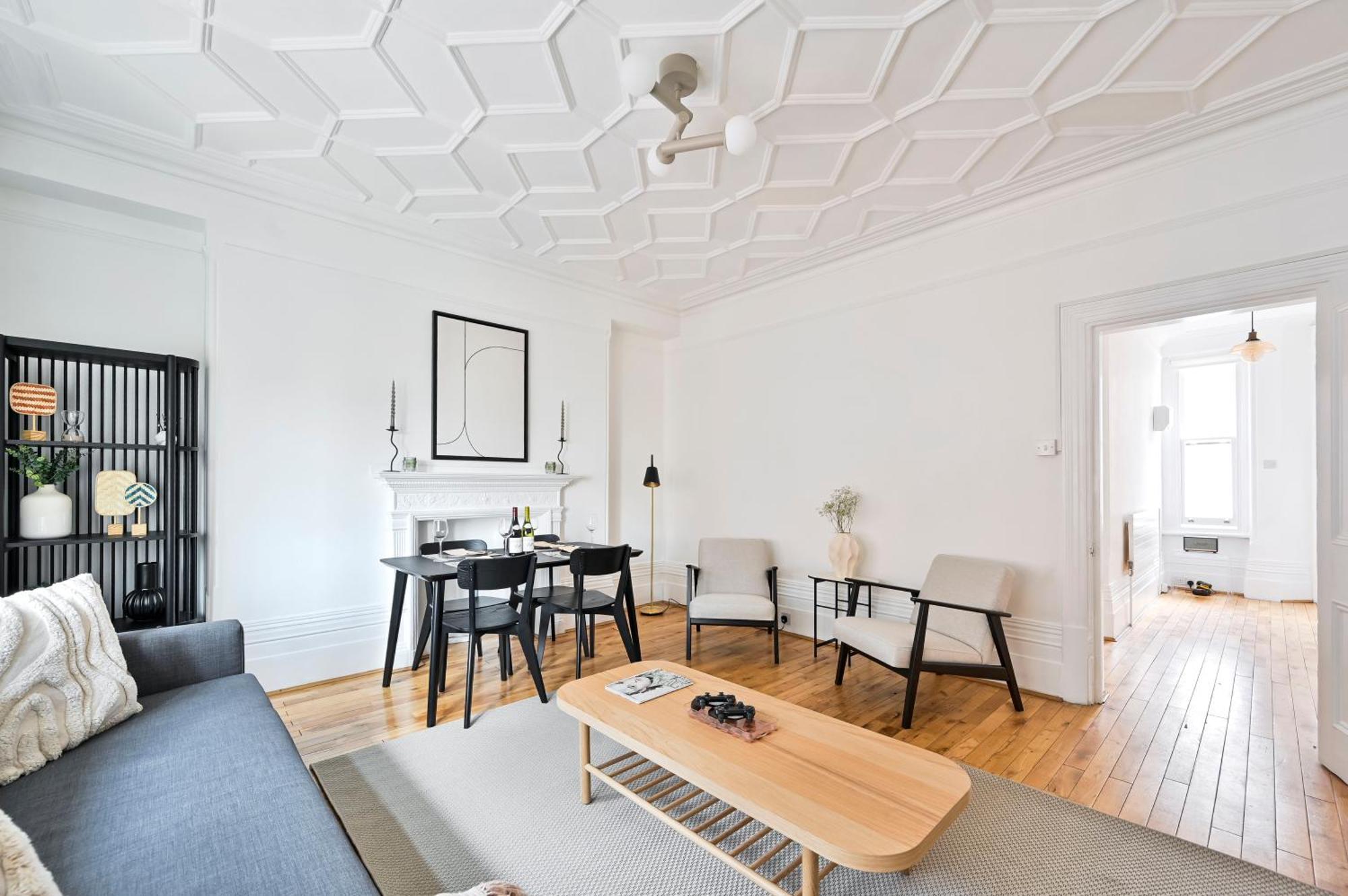 Huge 2 Bedrooms 3 Beds! Covent Gdn 3 Min To Subway Appartement *