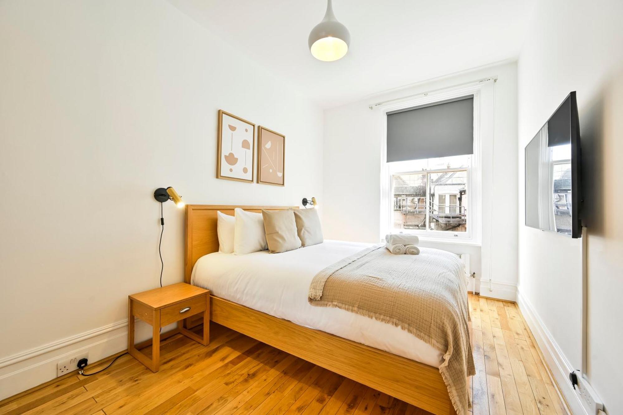 Huge 2 Bedrooms 3 Beds! Covent Gdn 3 Min To Subway Appartement *