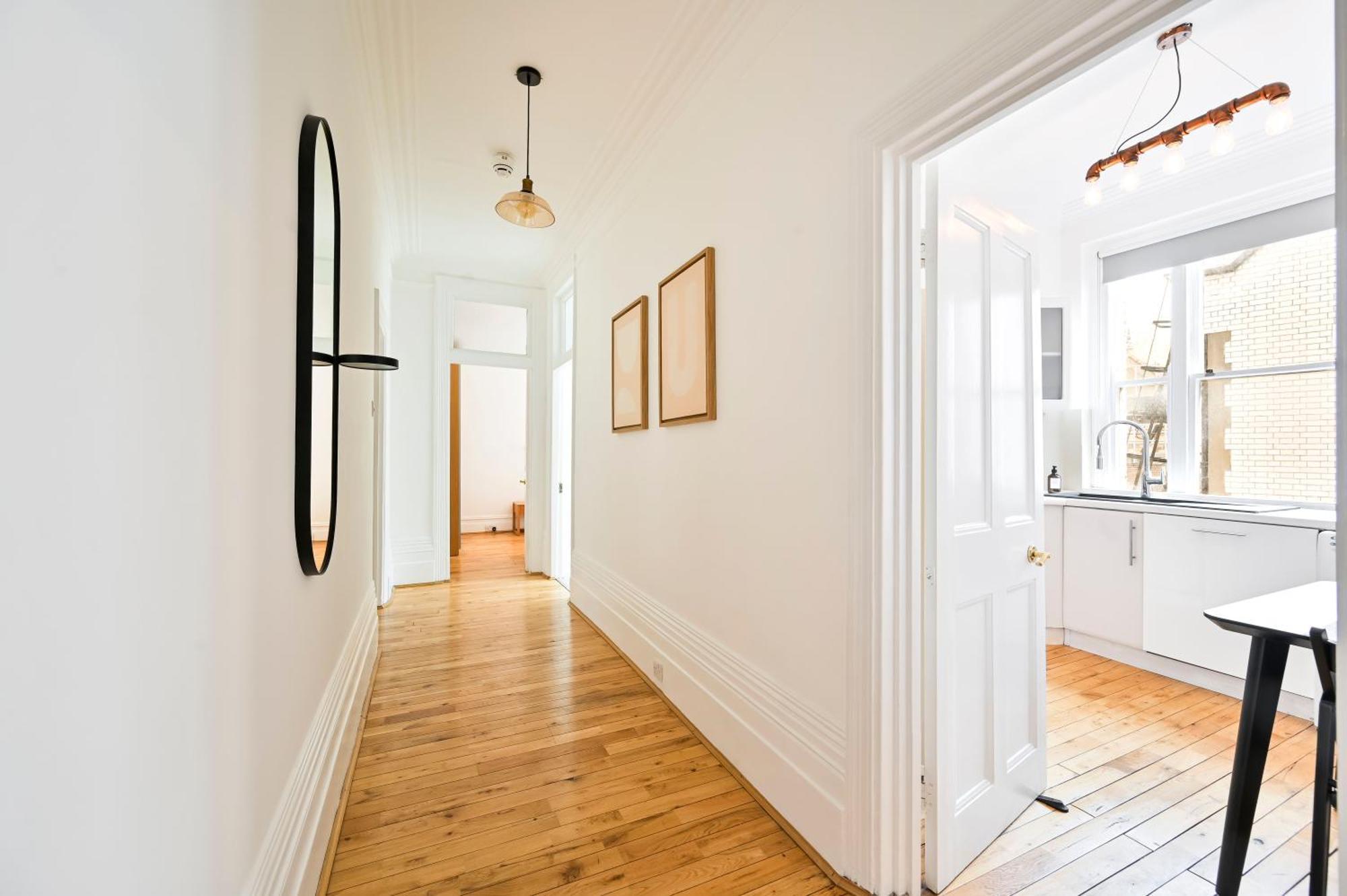Huge 2 Bedrooms 3 Beds! Covent Gdn 3 Min To Subway Appartement *